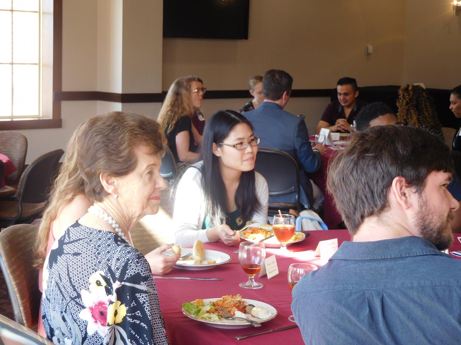 750(w)x500(h) pixels, preferred ratio:3:2