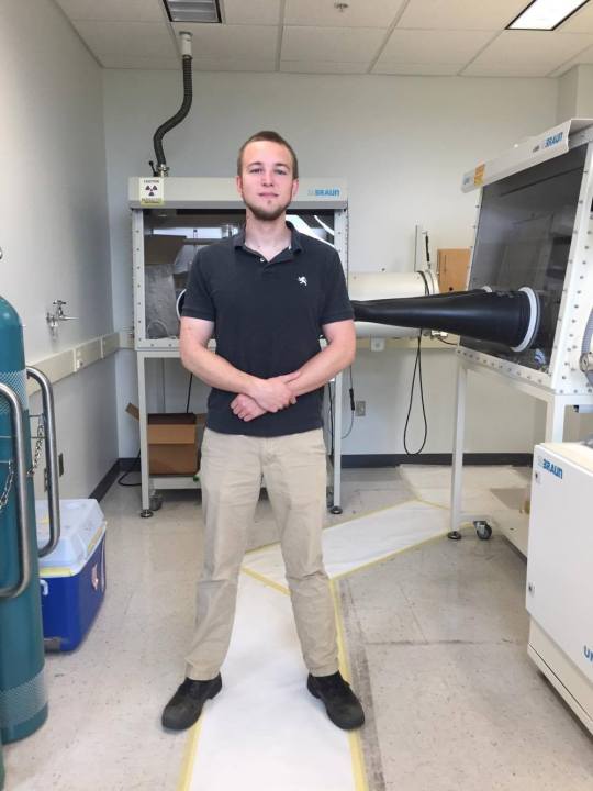 750(w)x600(h), preferred ratio 5:4