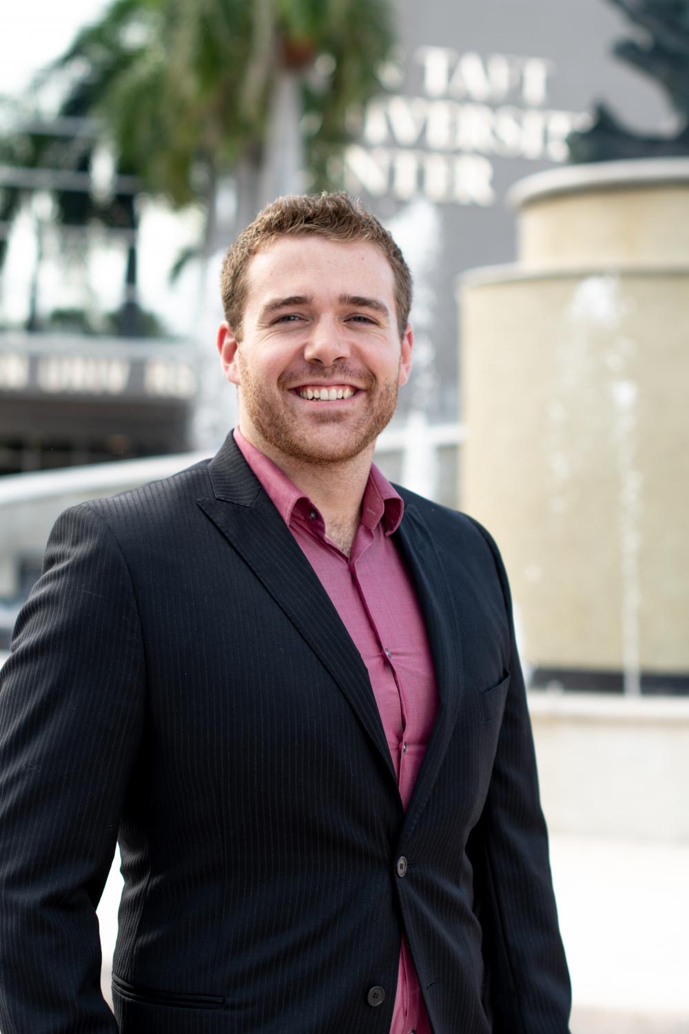 750(w)x600(h), preferred ratio 5:4